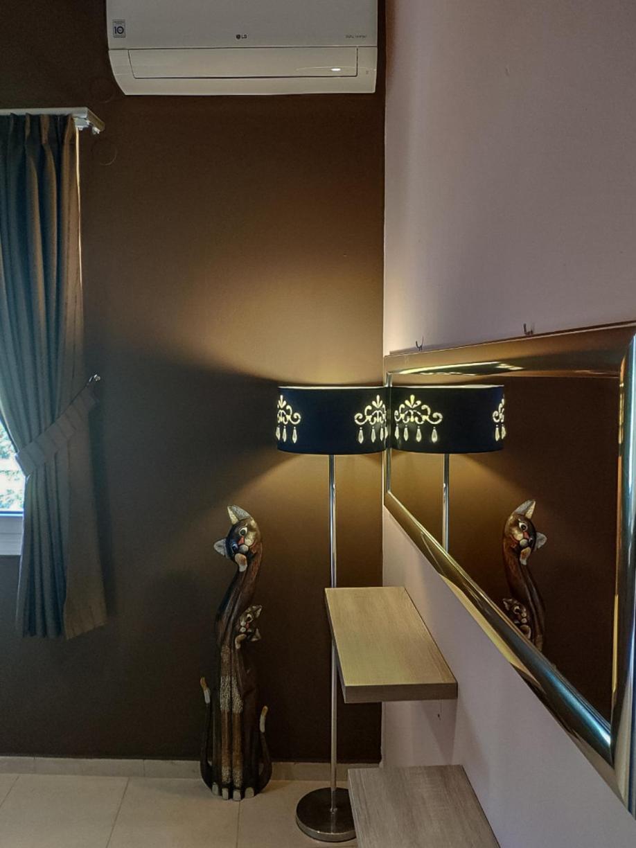 Luxury Seaside House In Mades Heraklion อาเยีย เปลาเยีย ภายนอก รูปภาพ
