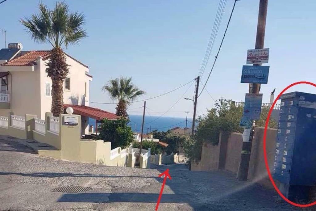 Luxury Seaside House In Mades Heraklion อาเยีย เปลาเยีย ภายนอก รูปภาพ